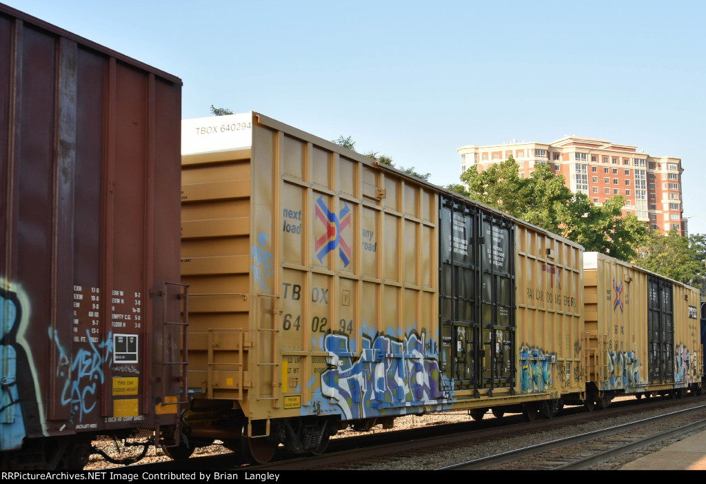 640294